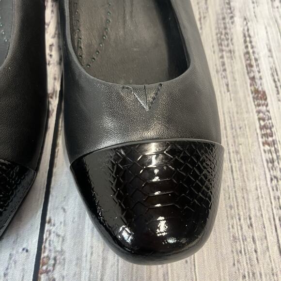 Trotters Black Leather Slip On Heels Shoes size 9.5 N Comfort Supper Career - Picture 7 of 12